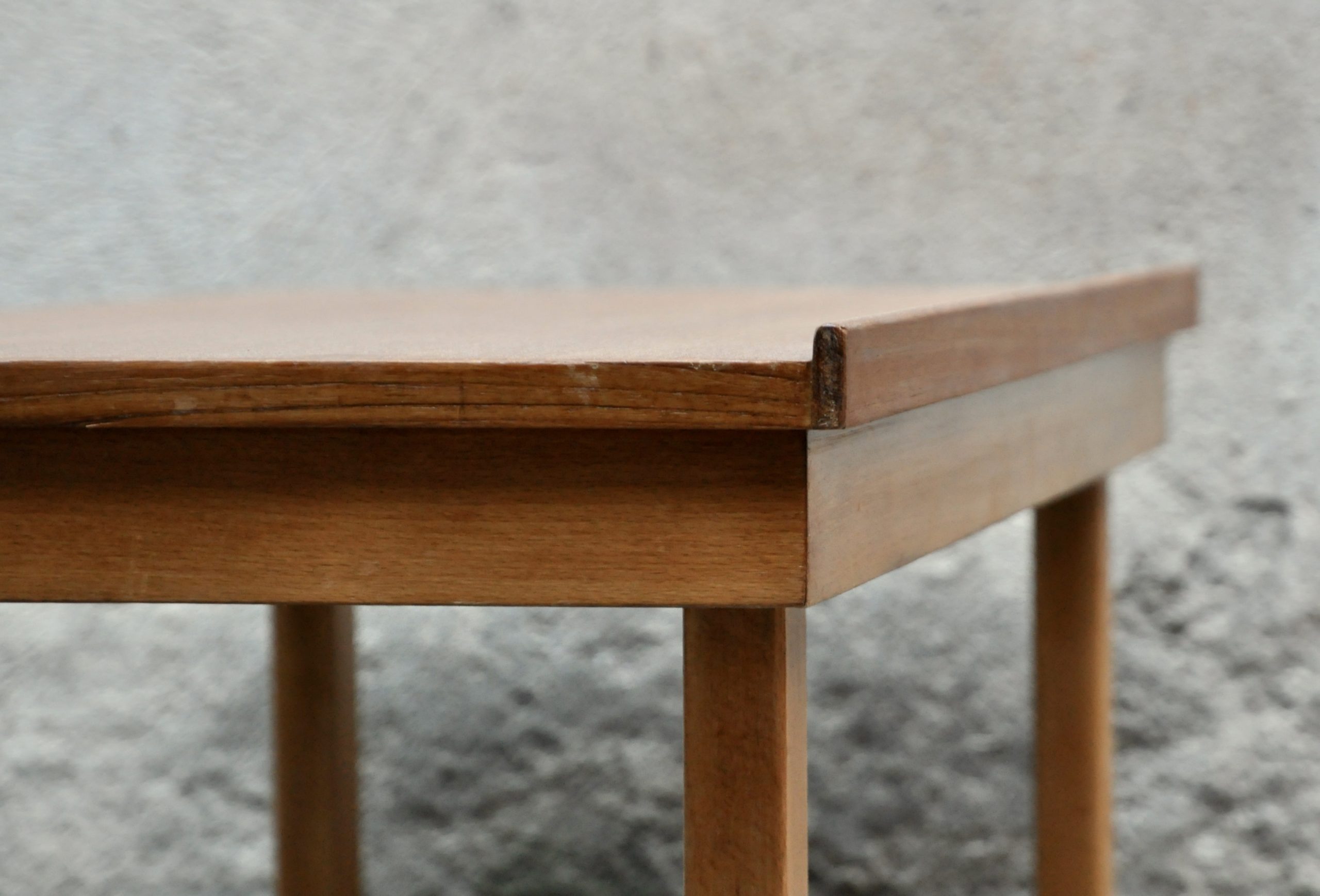 Ensemble daybed et table de chevet en teck – Image 4