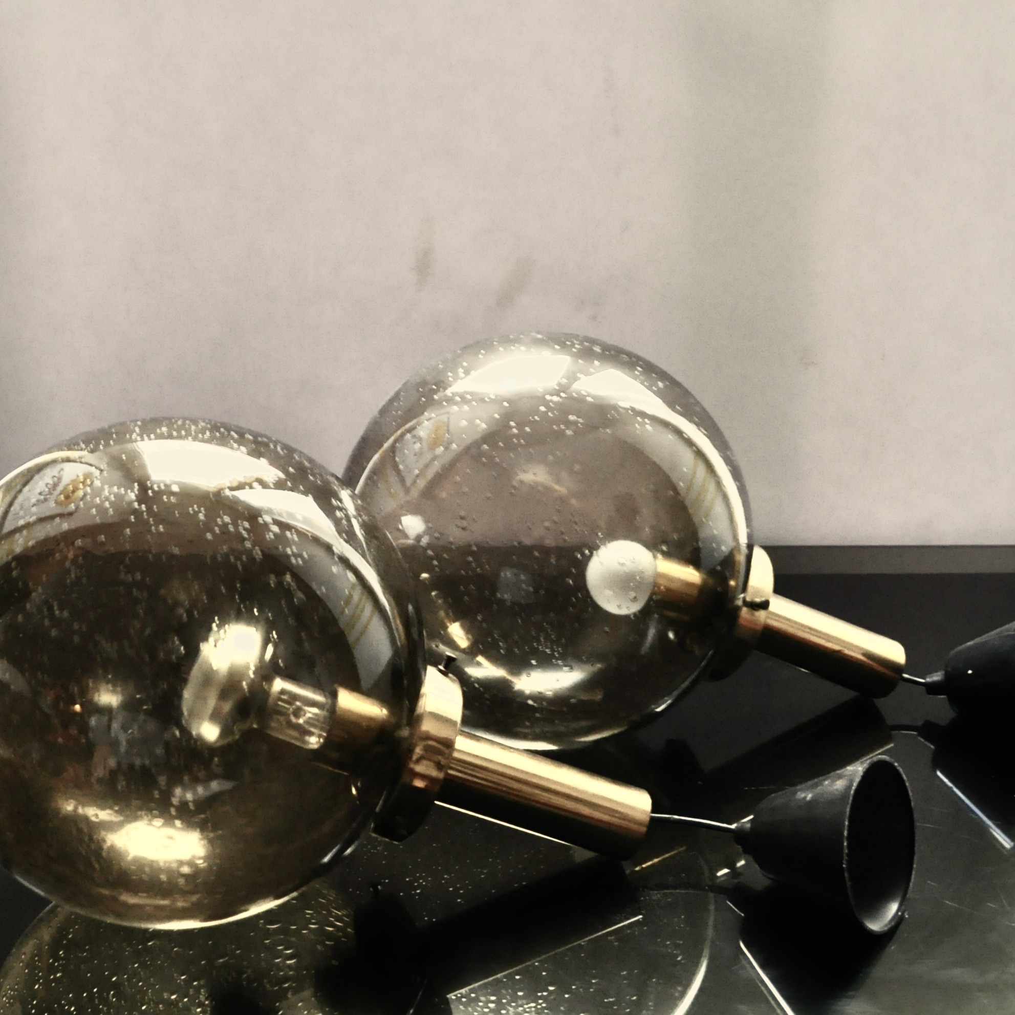 Paire de suspensions en verre et laiton – Bild 5