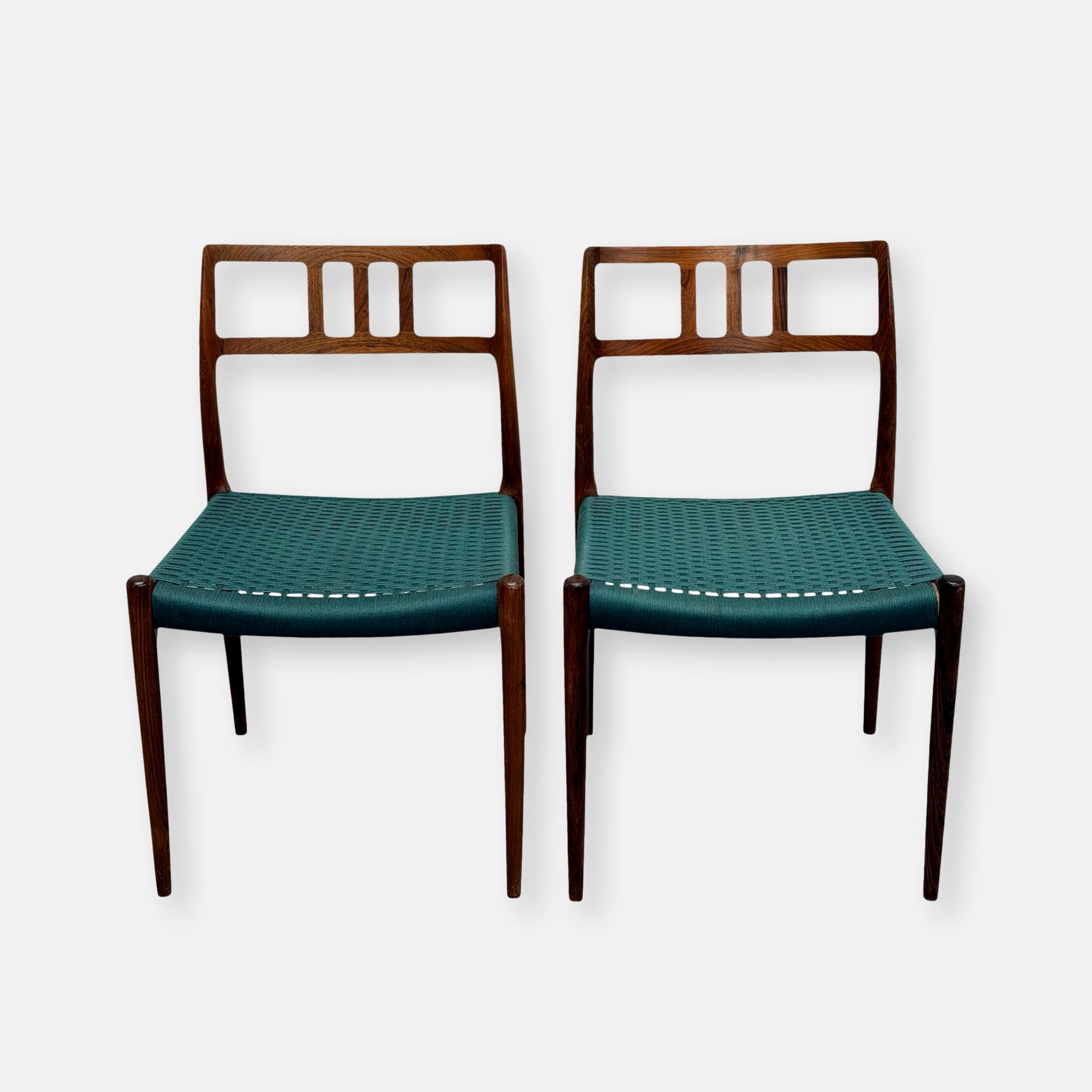 Set de 2 chaises Niels Otto Møller modèle 79