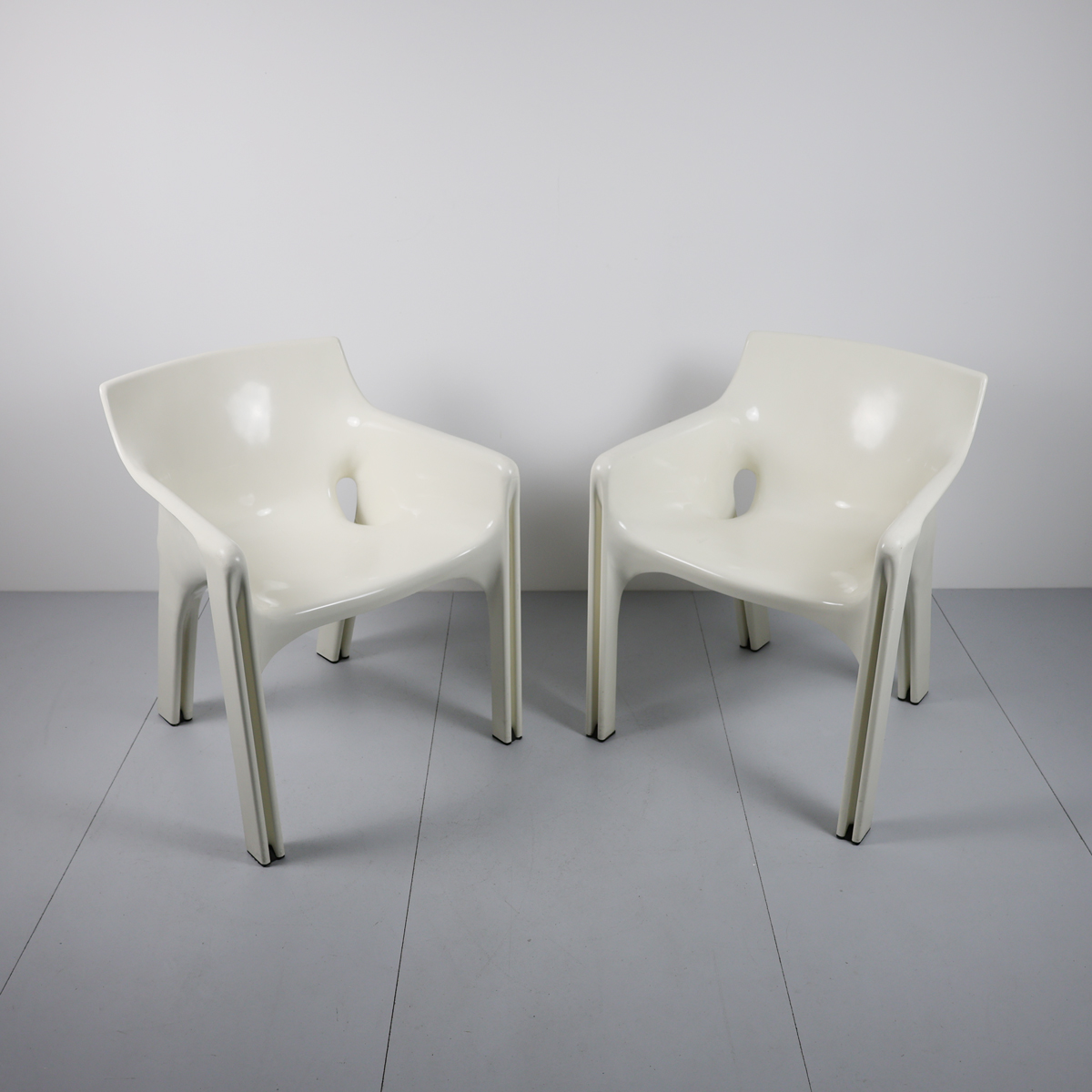 2 fauteuils vintage space age de Vico Magistretti pour Artemide – Bild 15