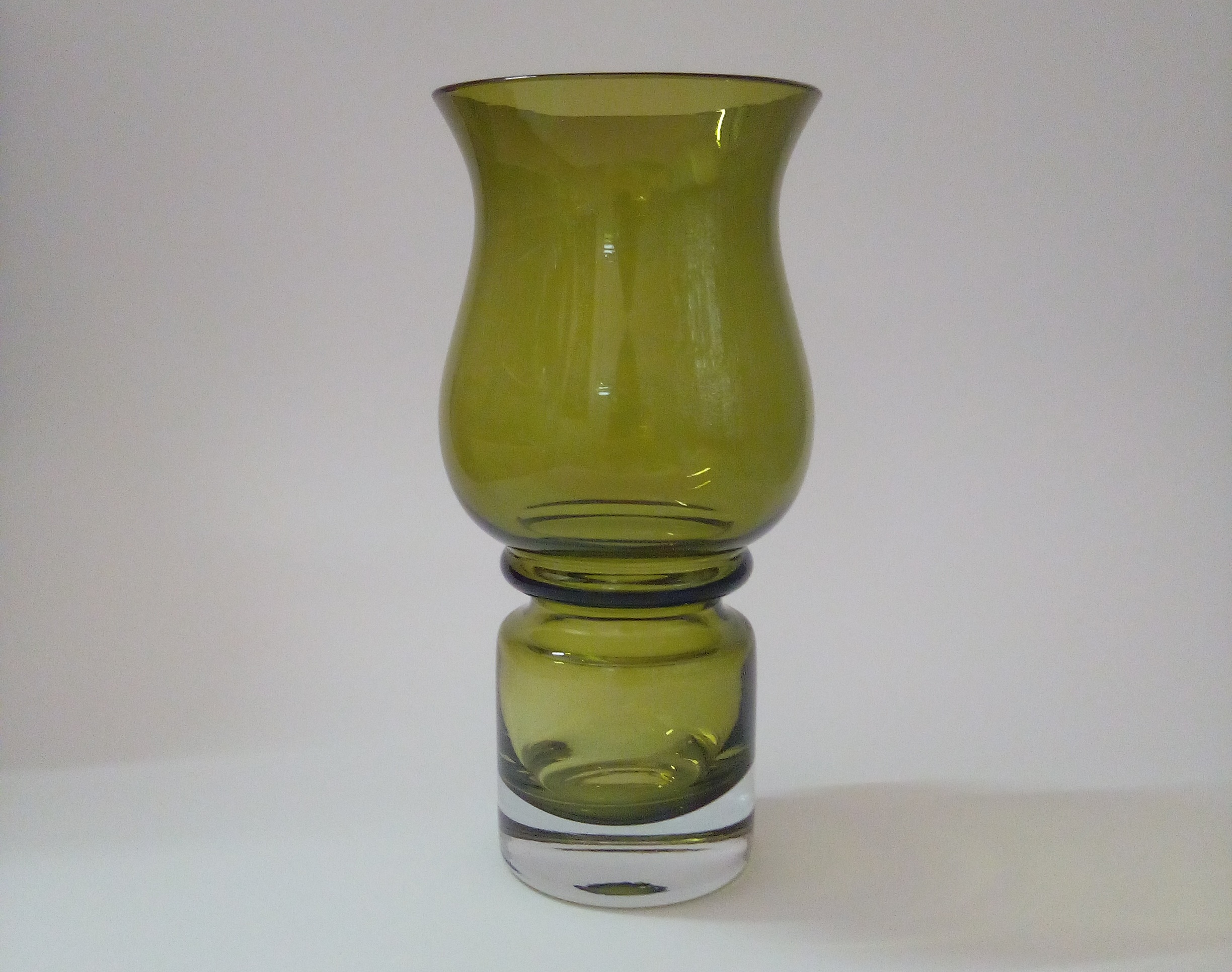 Vase Tulppaani par Tamara Aladin – Image 2