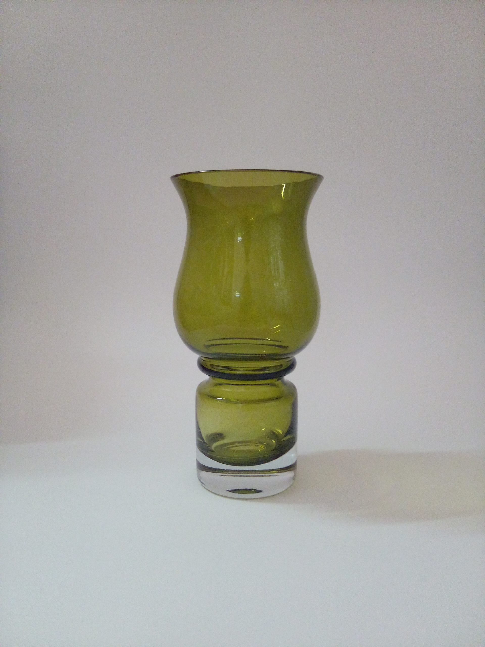 Vase Tulppaani par Tamara Aladin – Image 4