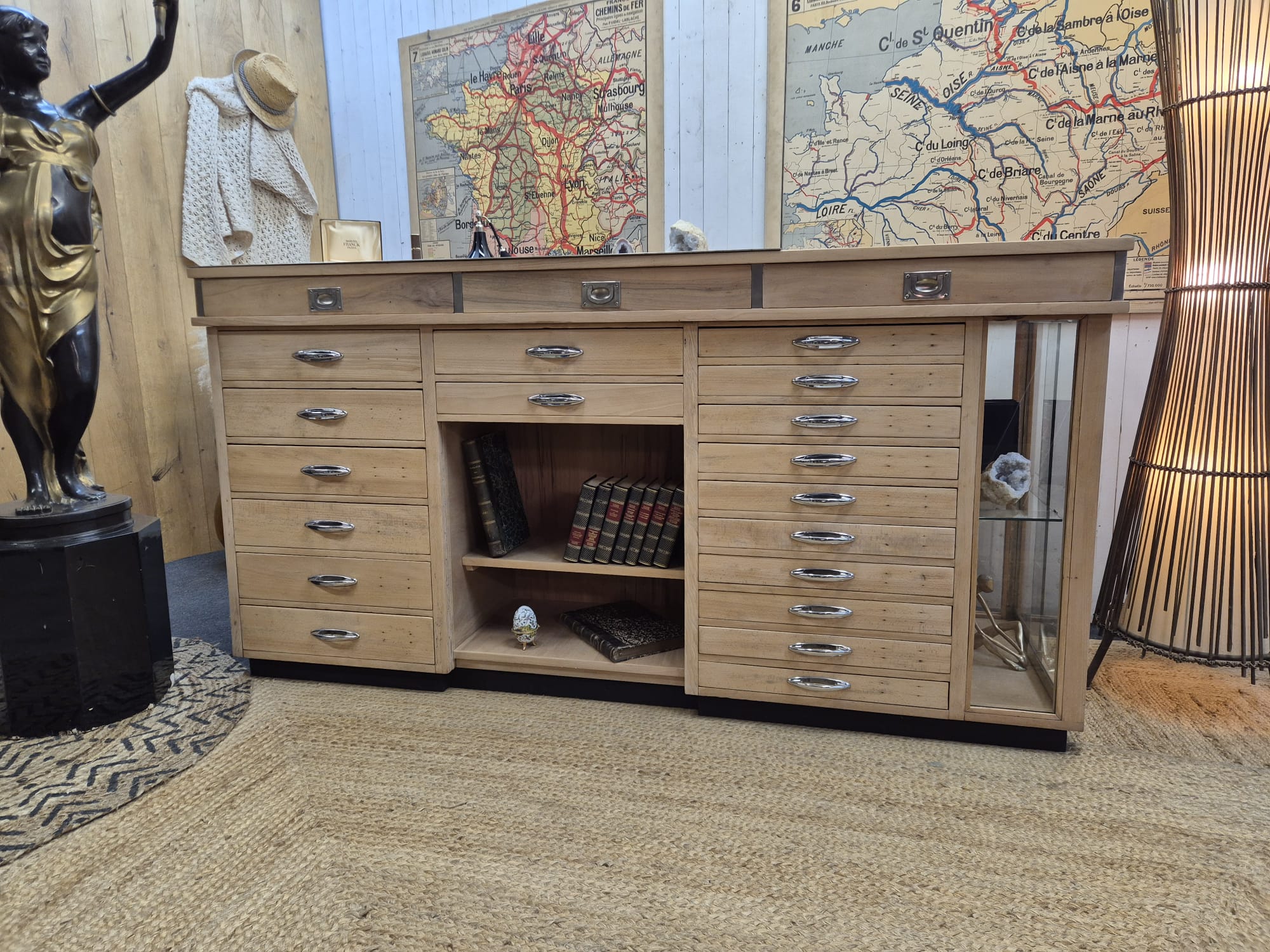 Ancien comptoir vitrine – Image 5