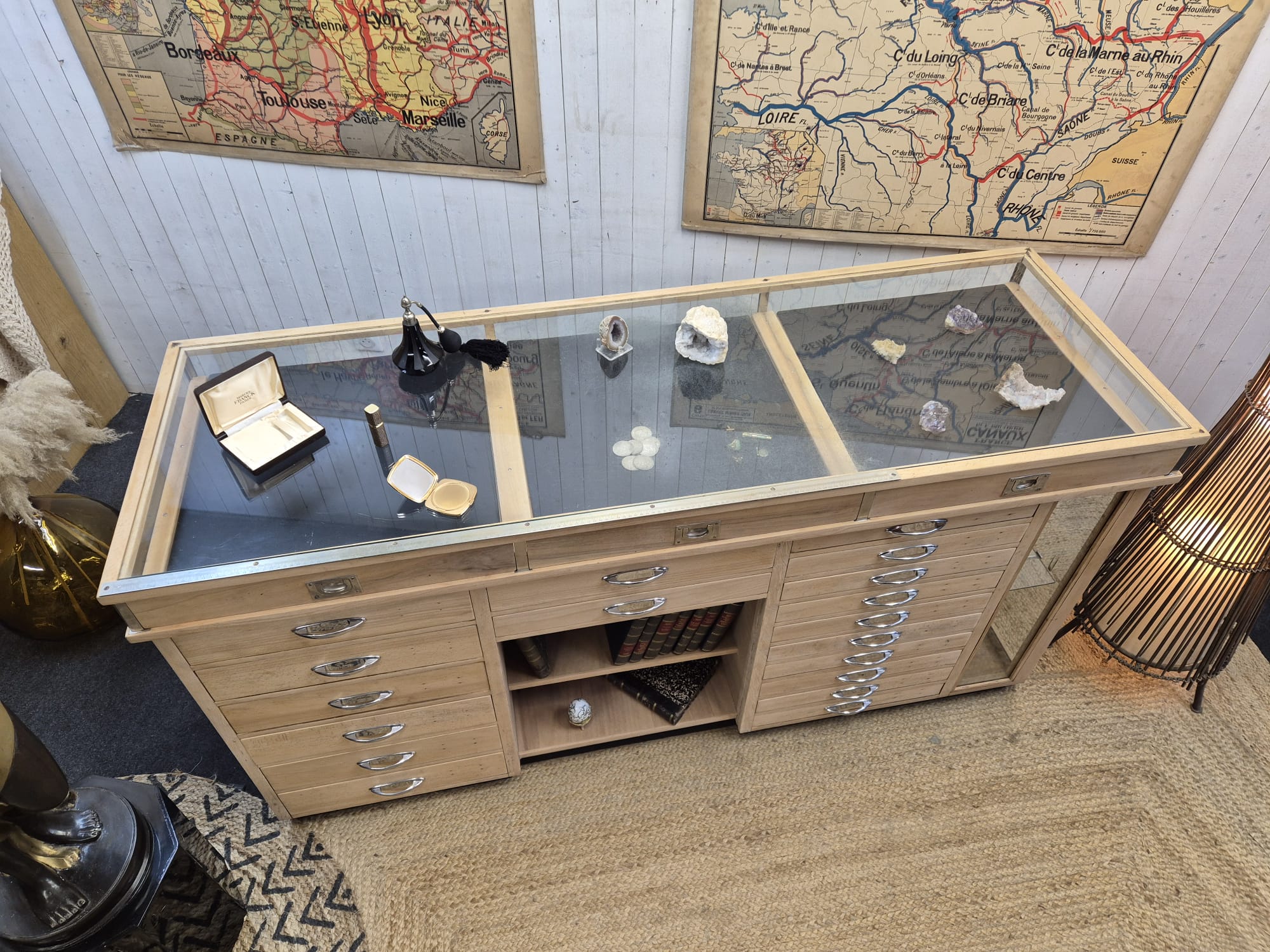 Ancien comptoir vitrine – Image 6