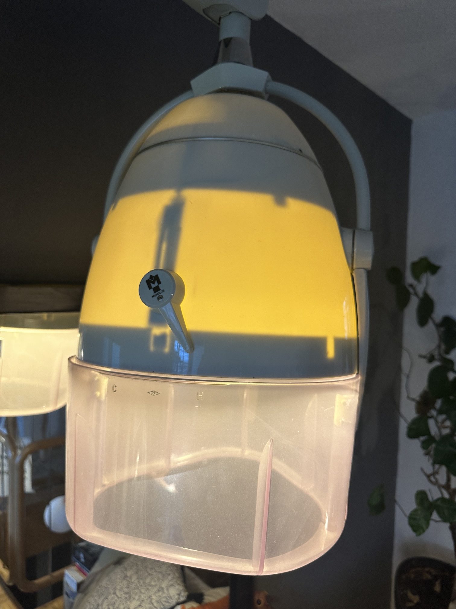 Lampe insolite - ancien casque de coiffeur – Bild 6