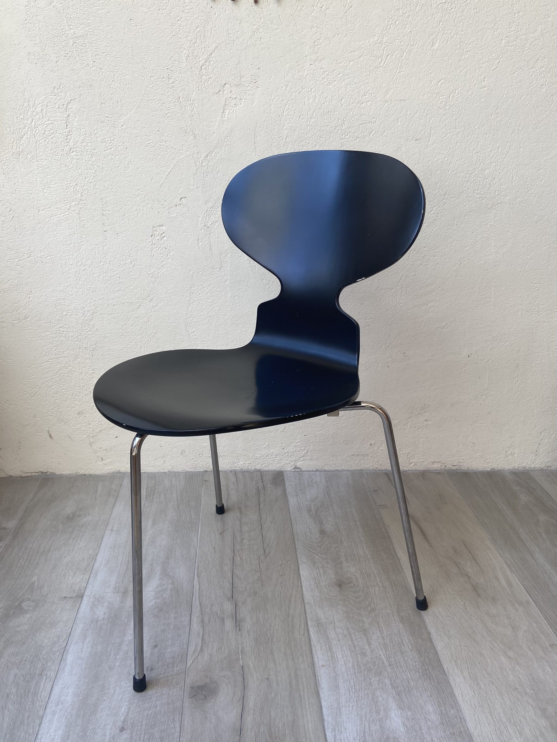 Chaise « fourmi » tripode – Bild 3