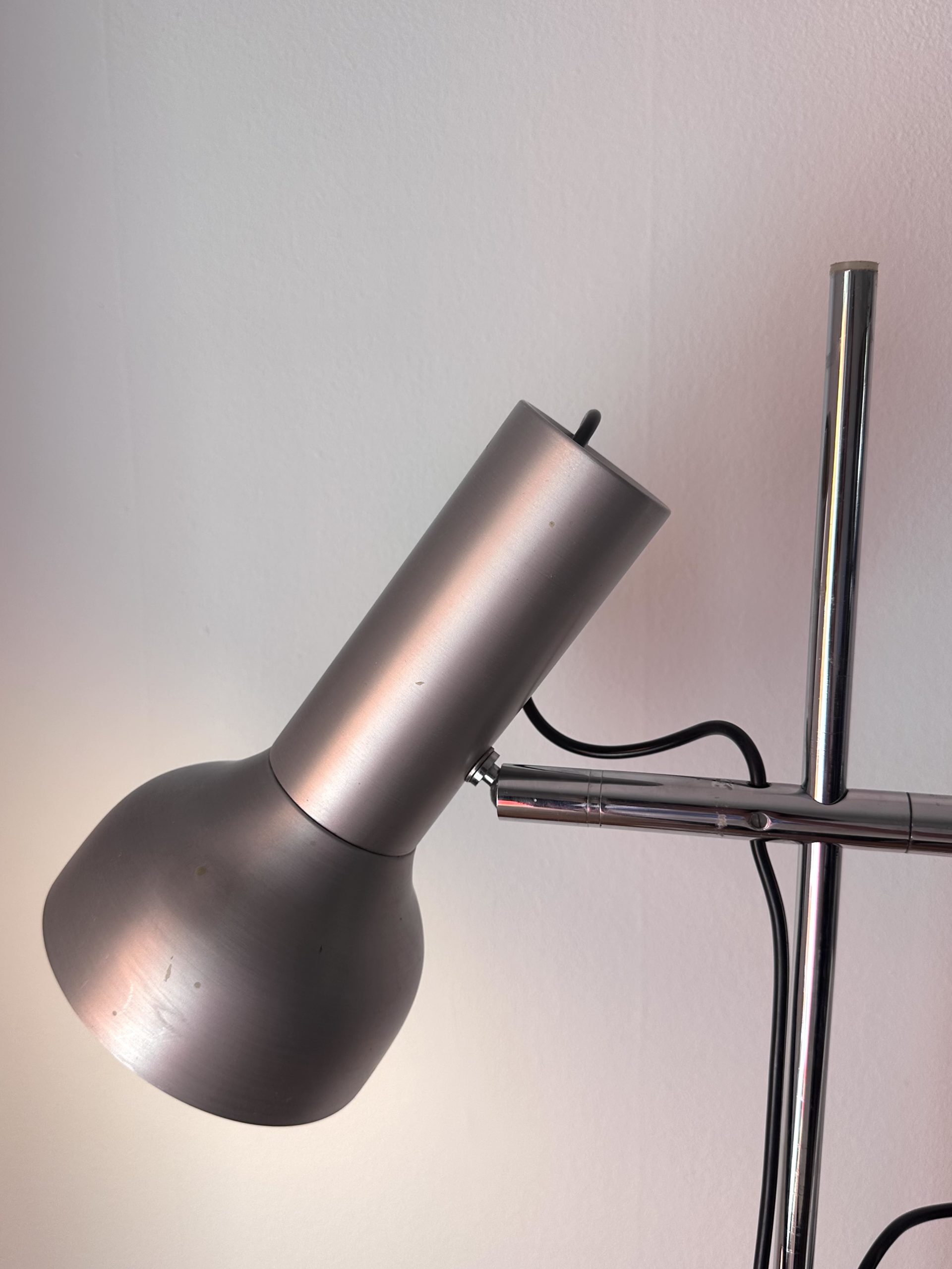 Lampadaire double spot aluminium brossé – Image 7