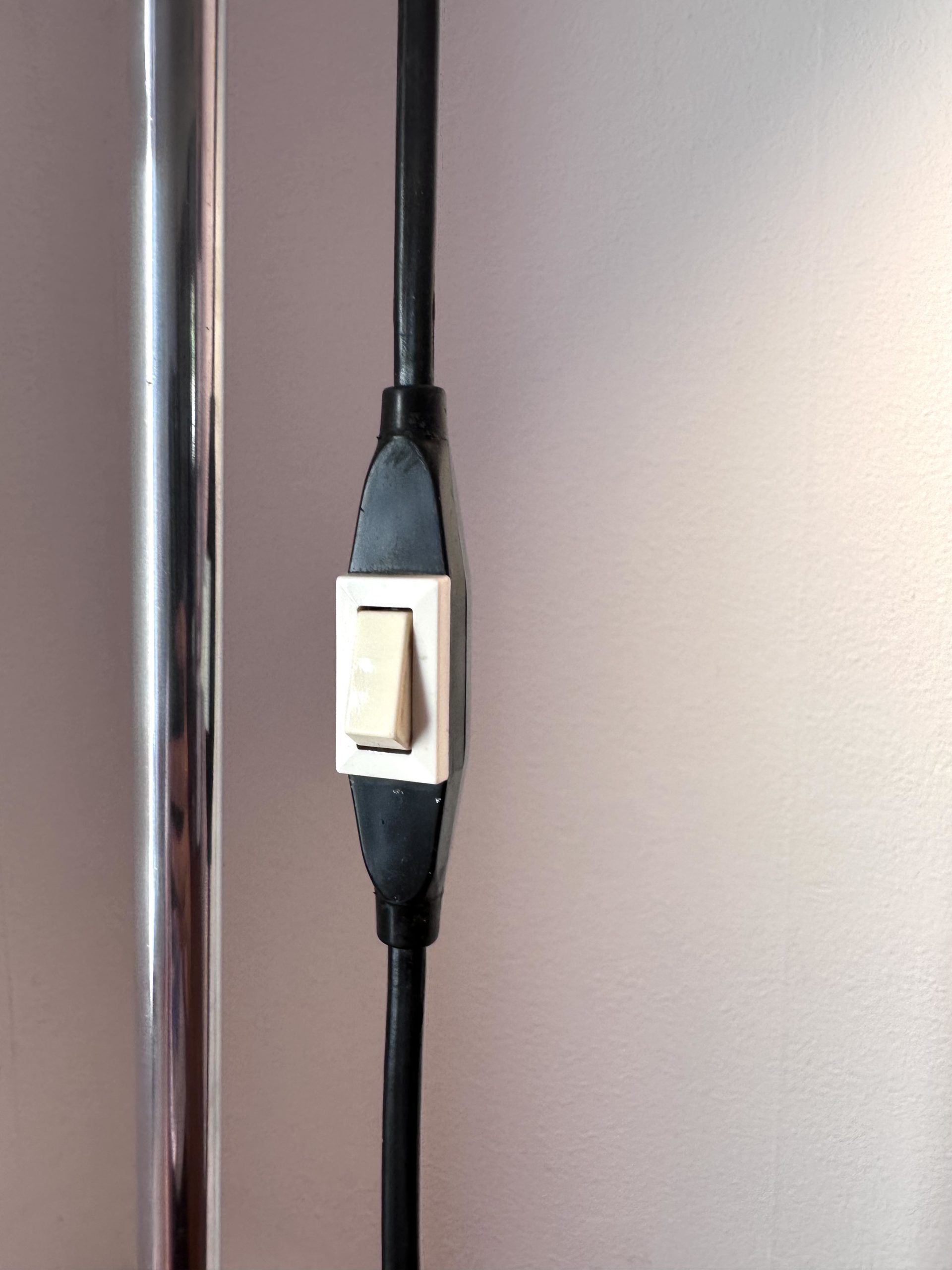 Lampe de sol BOFA Suède chromée – Image 4