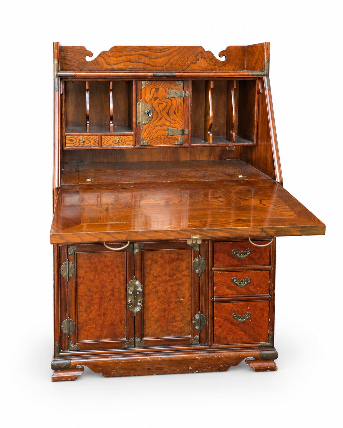 Secrétaire coréen traditionnel en bois et laiton – Image 5
