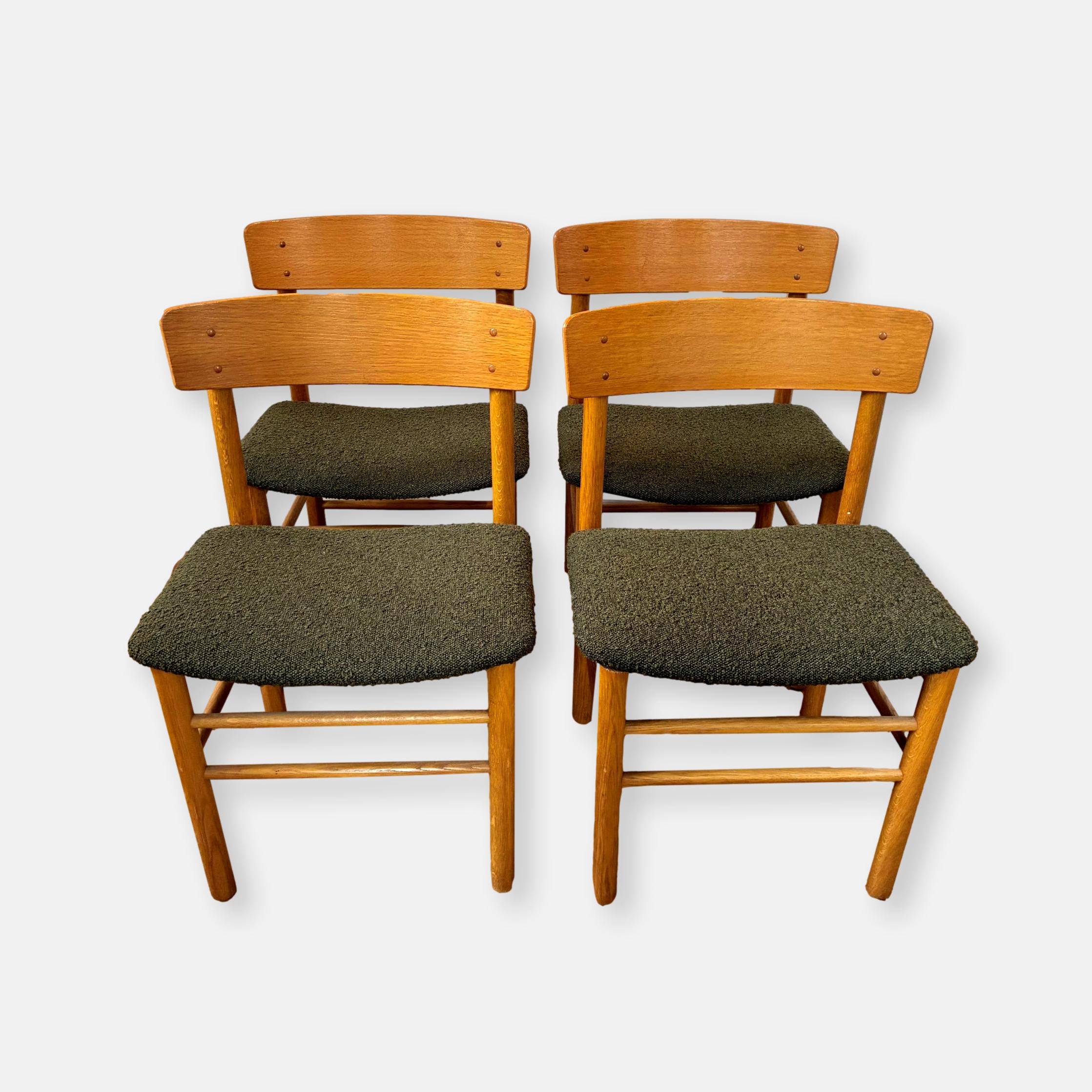 Ensemble de 4 chaises en chêne vintage