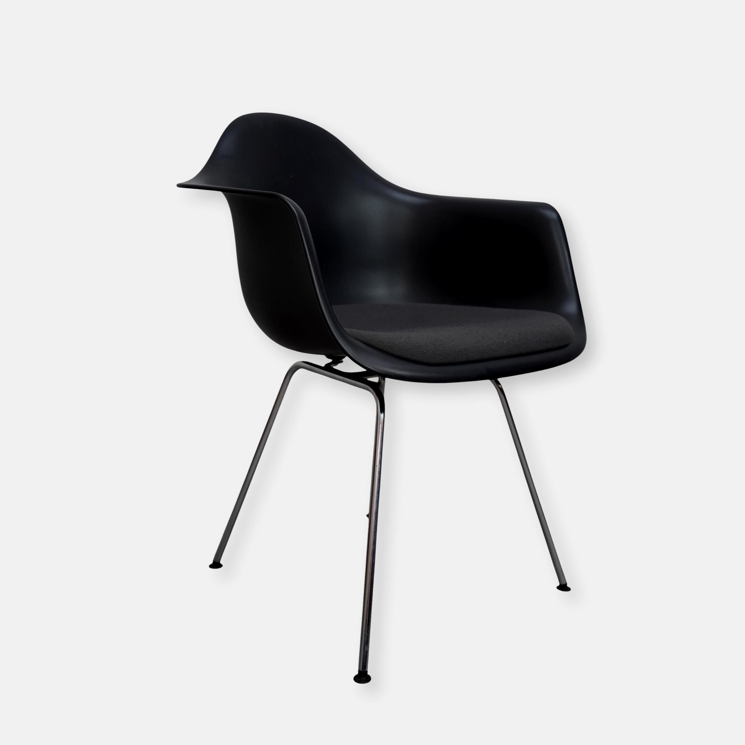 Fauteuil Eames DAX Vitra